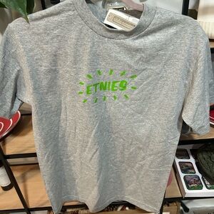 Etnies Heather Gray Tee with Neon Green Accents
